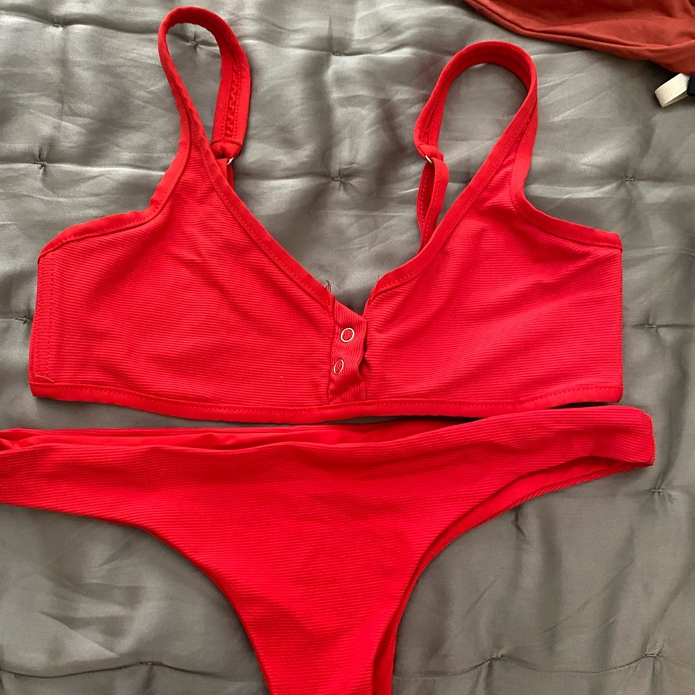 Like new 2 piece!